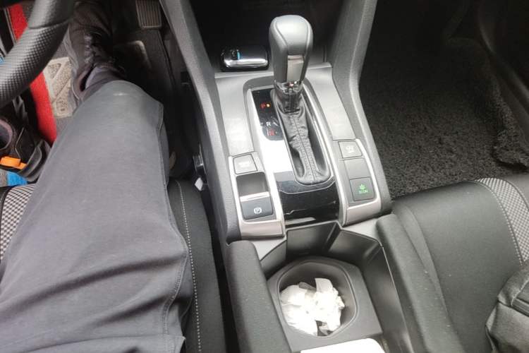 Used Honda Civic 2019 220TURBO CVT Dynamic Edition China VI Gear Lever