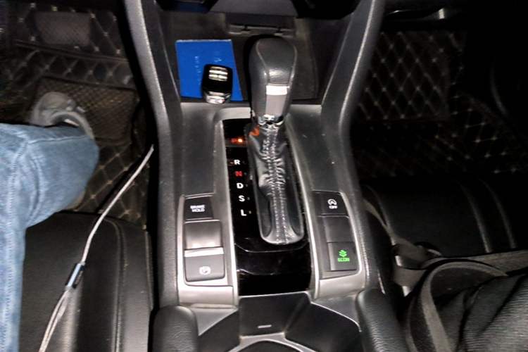Used Honda Civic 2019 220TURBO CVT Dynamic Edition China VI Gear Lever