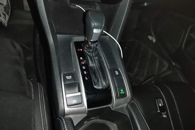 Used Honda Civic 2019 220TURBO CVT Dynamic Edition China VI Gear Lever