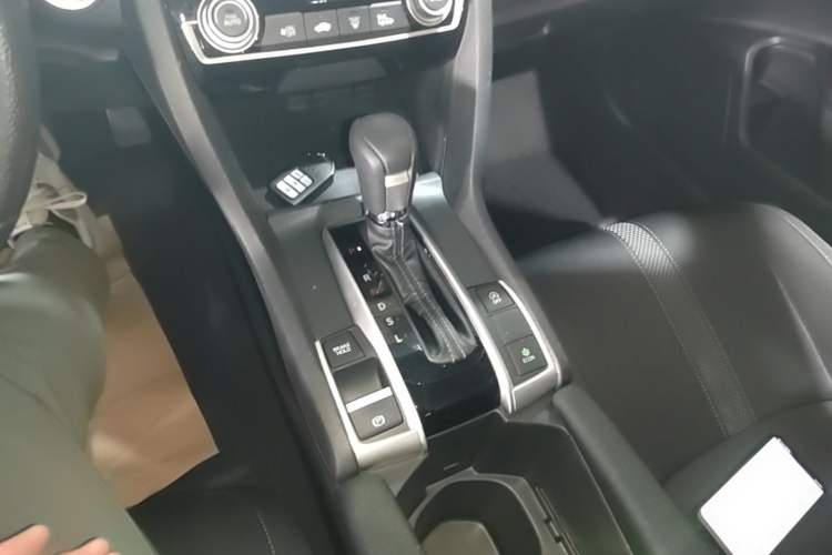 Used Honda Civic 2019 220TURBO CVT Dynamic Edition China VI Gear Lever