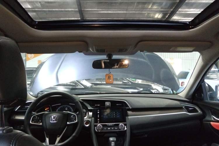 Used Honda Civic 2019 220TURBO CVT Dynamic Edition China VI Headliner