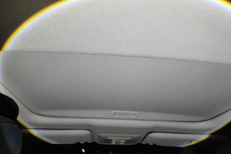 Used Honda Civic 2019 220TURBO CVT Dynamic Edition China VI Emission Standard Headliner