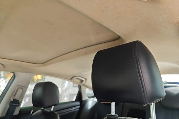Used Honda Civic 2019 220TURBO CVT Dynamic Edition China VI Emission Standard Headliner