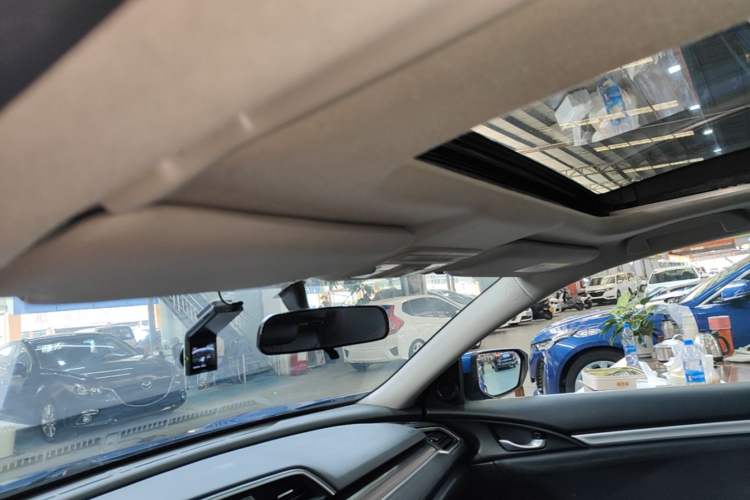 Used Honda Civic 2019 220TURBO CVT Dynamic Edition China VI Emission Standard Headliner