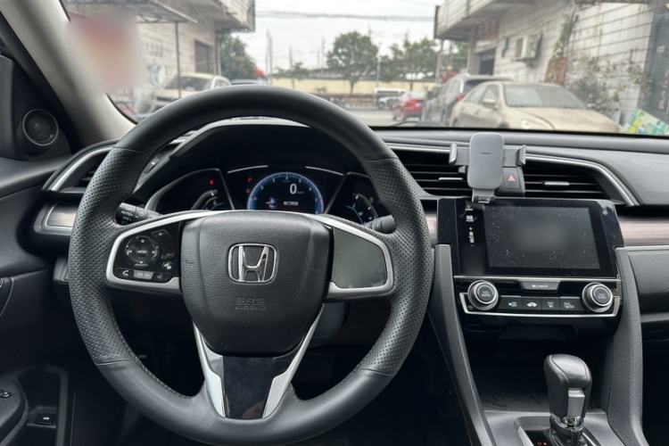 Used Honda Civic 2019 220TURBO CVT Dynamic Edition China VI Interior 1