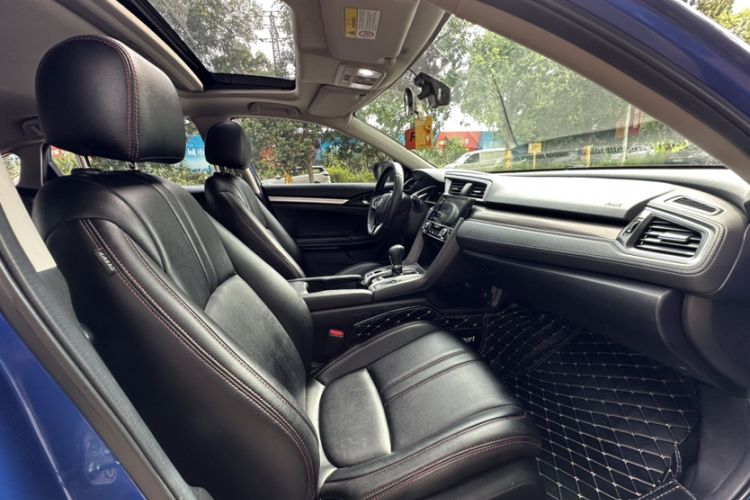 Used Honda Civic 2019 220TURBO CVT Dynamic Edition China VI Emission Standard Interior 1