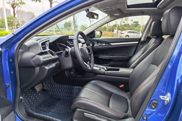 Used Honda Civic 2019 220TURBO CVT Dynamic Edition China VI Interior 1