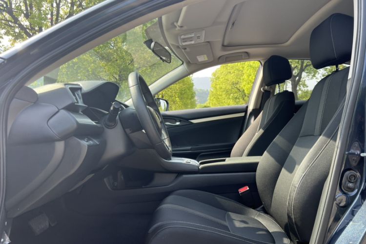 Used Honda Civic 2019 220TURBO CVT Dynamic Edition China VI Interior 1