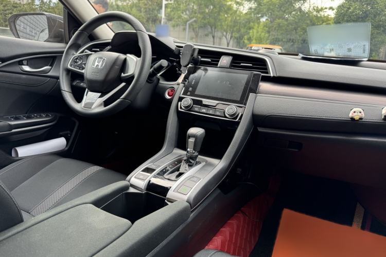 Used Honda Civic 2019 220TURBO CVT Dynamic Edition China VI Interior 12