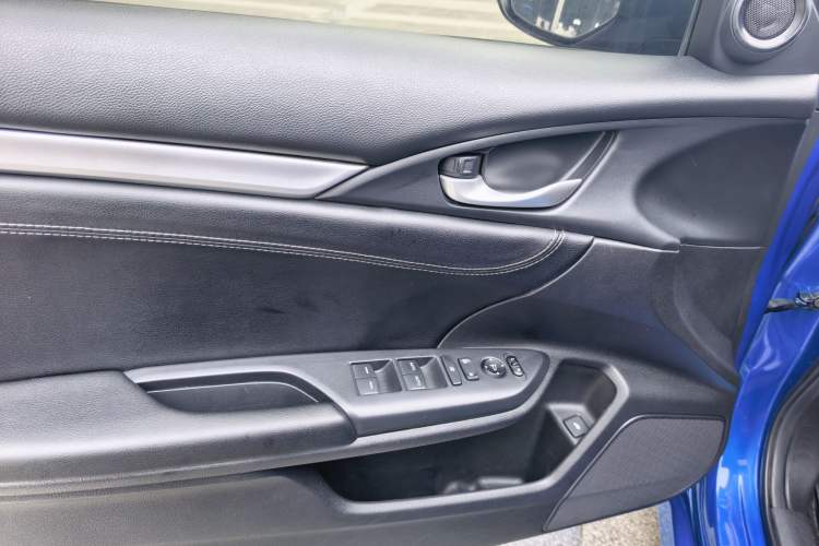 Used Honda Civic 2019 220TURBO CVT Dynamic Edition China VI Interior 2