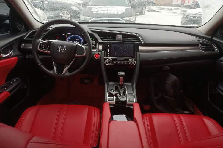 Used Honda Civic 2019 220TURBO CVT Dynamic Edition China VI Interior 2