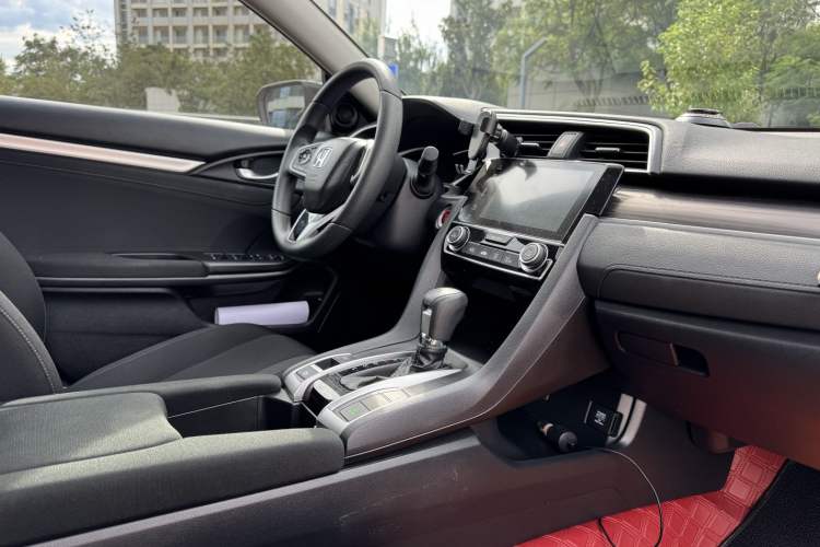 Used Honda Civic 2019 220TURBO CVT Dynamic Edition China VI Interior 2