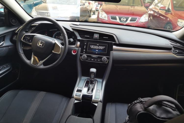 Used Honda Civic 2019 220TURBO CVT Dynamic Edition China VI Interior 2