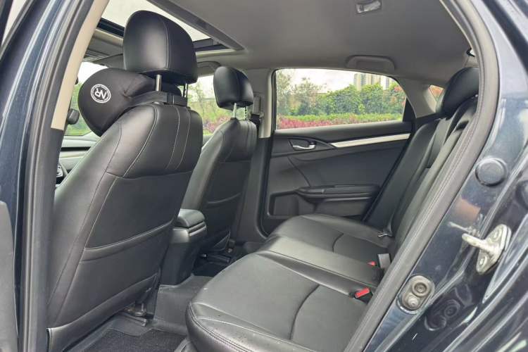 Used Honda Civic 2019 220TURBO CVT Dynamic Edition China VI Emission Standard Interior 3