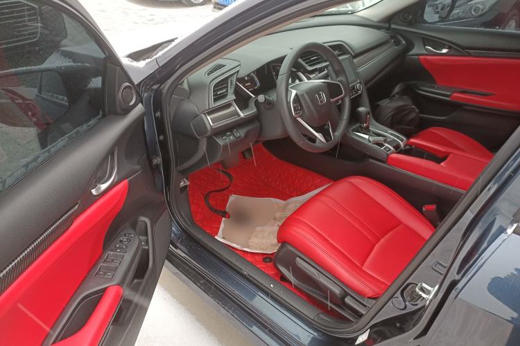 Used Honda Civic 2019 220TURBO CVT Dynamic Edition China VI Interior 3