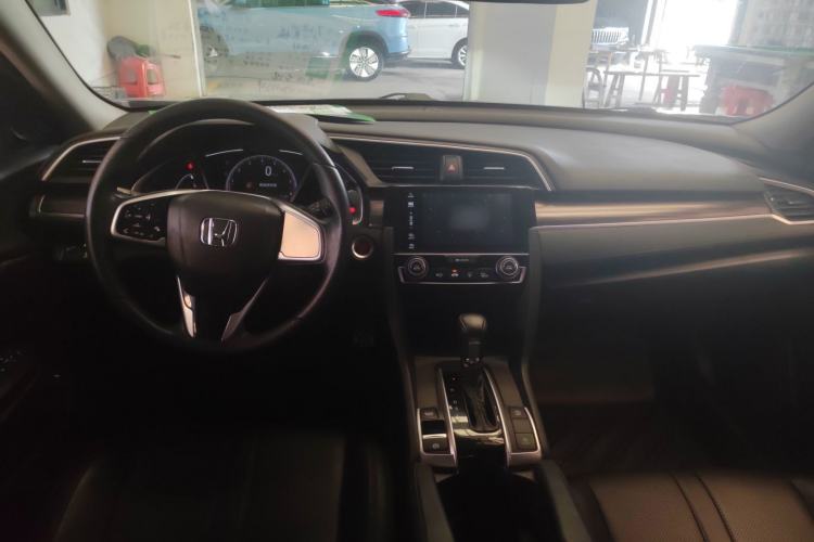 Used Honda Civic 2019 220TURBO CVT Dynamic Edition China VI Emission Standard Interior 3