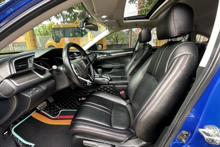Used Honda Civic 2019 220TURBO CVT Dynamic Edition China VI Emission Standard Interior 3