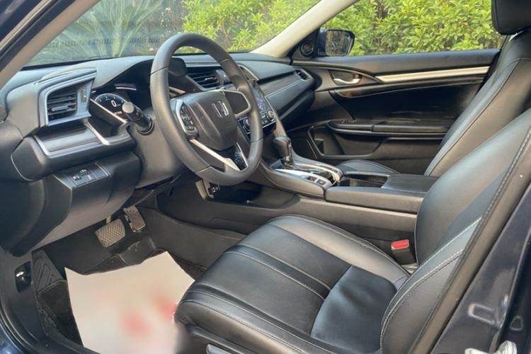 Used Honda Civic 2019 220TURBO CVT Dynamic Edition China VI Interior 3