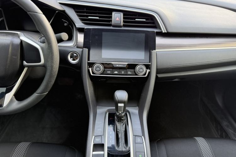 Used Honda Civic 2019 220TURBO CVT Dynamic Edition China VI Interior 3