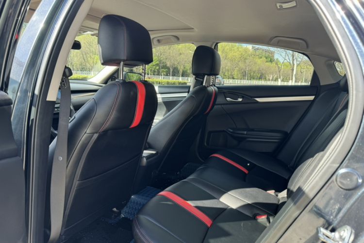 Used Honda Civic 2019 220TURBO CVT Dynamic Edition China VI Interior 3