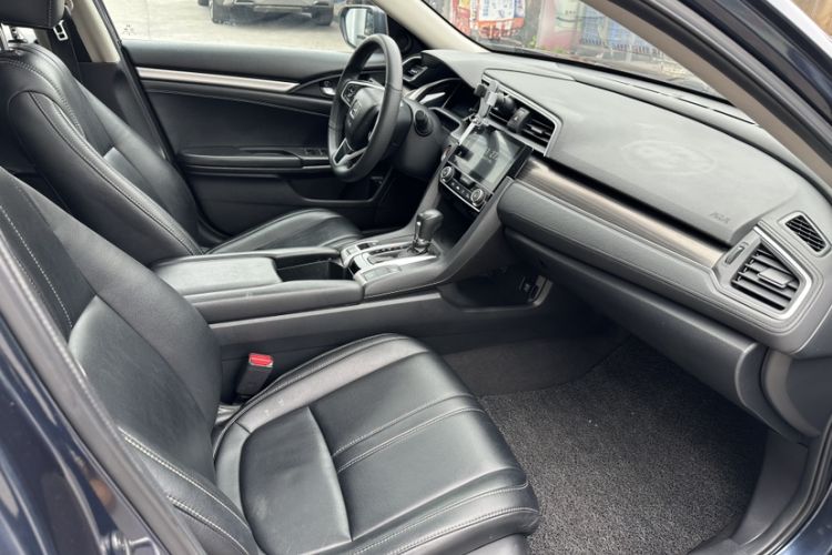 Used Honda Civic 2019 220TURBO CVT Dynamic Edition China VI Interior 4