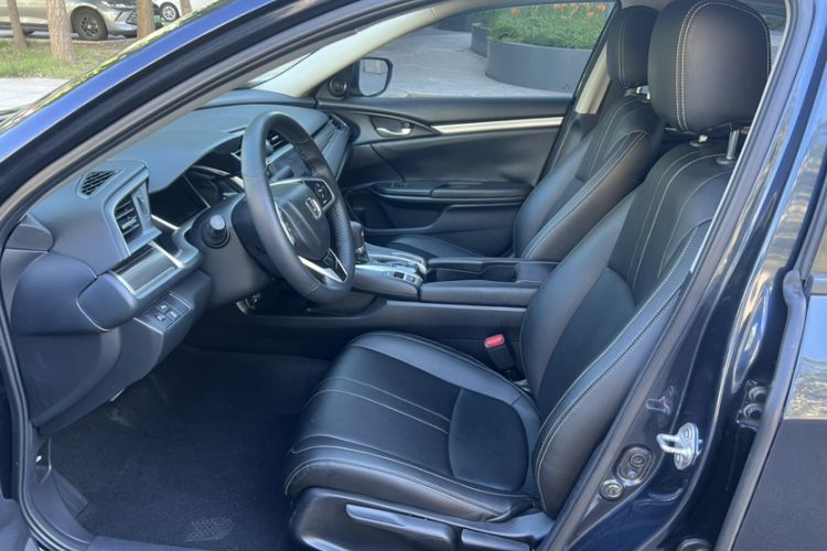 Used Honda Civic 2019 220TURBO CVT Dynamic Edition China VI Interior 4
