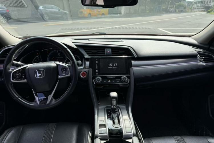 Used Honda Civic 2019 220TURBO CVT Power Edition China VI Emission Standard Interior 4
