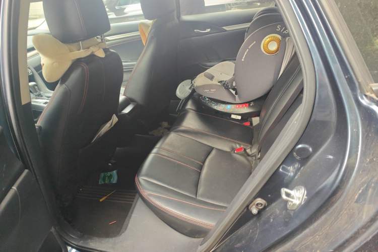 Used Honda Civic 2019 220TURBO CVT Dynamic Edition China VI Interior 4