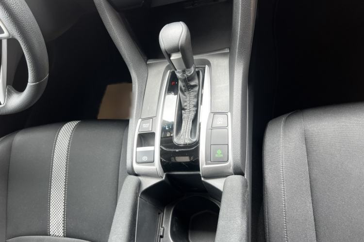Used Honda Civic 2019 220TURBO CVT Dynamic Edition China VI Interior 4