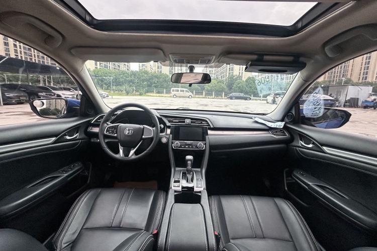 Used Honda Civic 2019 220TURBO CVT Dynamic Edition China VI Interior 5
