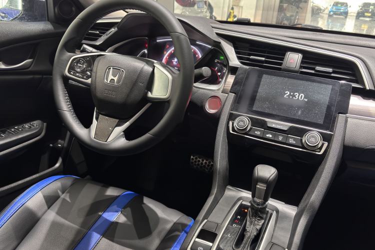 Used Honda Civic 2019 220TURBO CVT Dynamic Edition China VI Emission Standard Interior 5