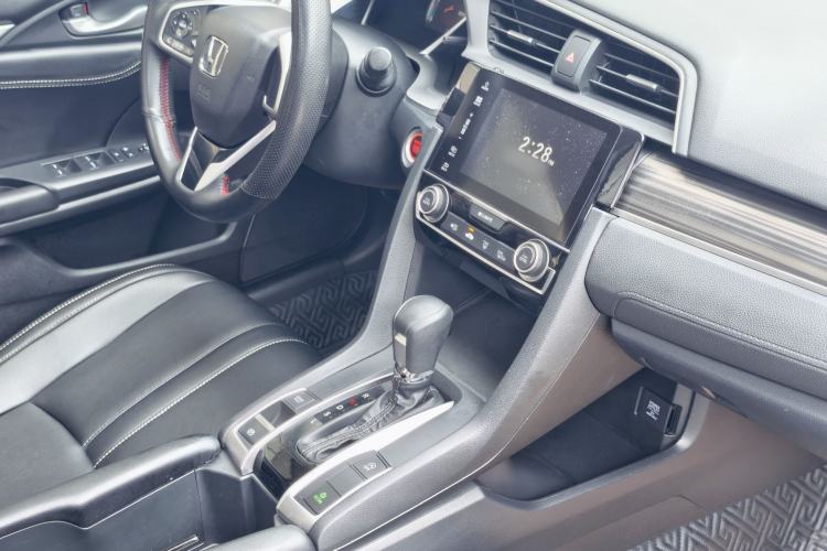 Used Honda Civic 2019 220TURBO CVT Dynamic Edition China VI Interior 6