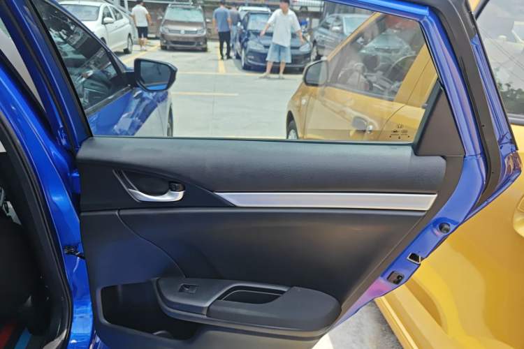 Used Honda Civic 2019 220TURBO CVT Dynamic Edition China VI Interior 6