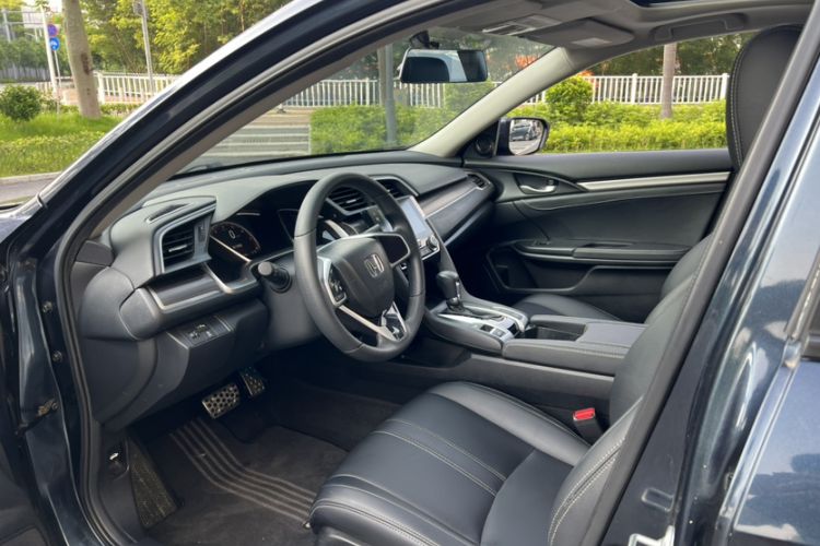Used Honda Civic 2019 220TURBO CVT Dynamic Edition China VI Emission Standard Interior 9