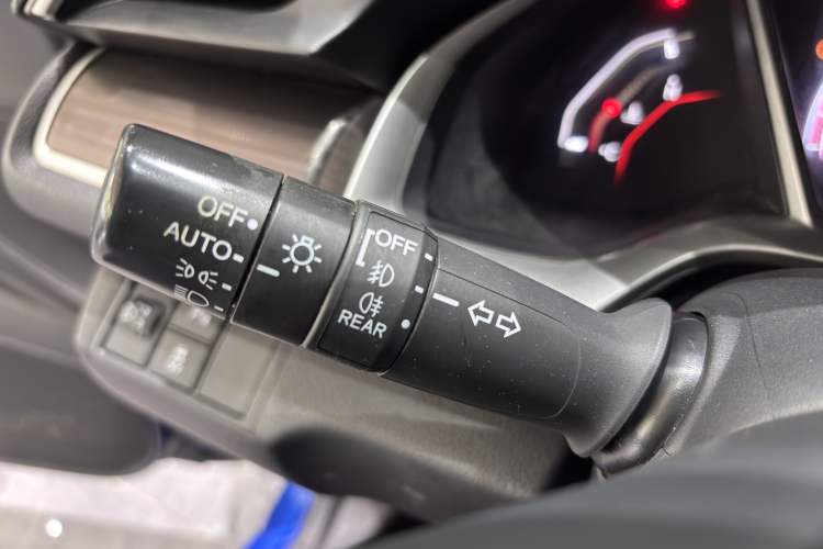 Used Honda Civic 2019 220TURBO CVT Dynamic Edition China VI Emission Standard Interior 9