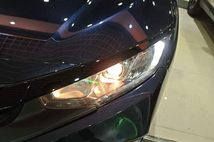 Used Honda Civic 2019 220TURBO CVT Dynamic Edition China VI Left Front Headlight