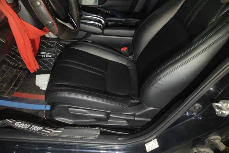 Used Honda Civic 2019 220TURBO CVT Dynamic Edition China VI Emission Standard Left Front Seat