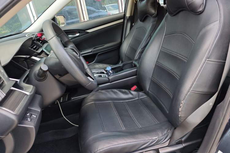 Used Honda Civic 2019 220TURBO CVT Dynamic Edition China VI Left Front Seat