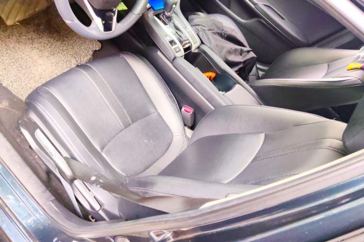 Used Honda Civic 2019 220TURBO CVT Dynamic Edition China VI Emission Standard Left Front Seat