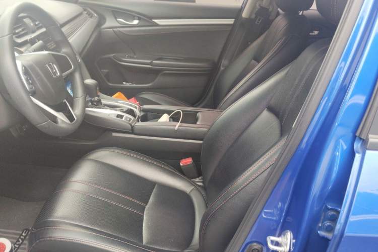 Used Honda Civic 2019 220TURBO CVT Dynamic Edition China VI Left Front Seat