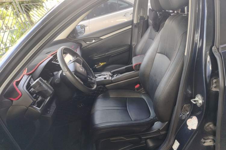 Used Honda Civic 2019 180TURBO CVT Shangdong Edition China VI Left Front Seat