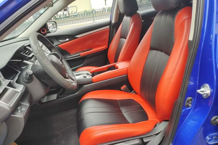 Used Honda Civic 2019 220TURBO CVT Dynamic Edition China VI Left Front Seat