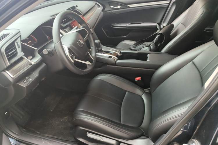 Used Honda Civic 2019 220TURBO CVT Dynamic Edition China VI Emission Standard Left Front Seat