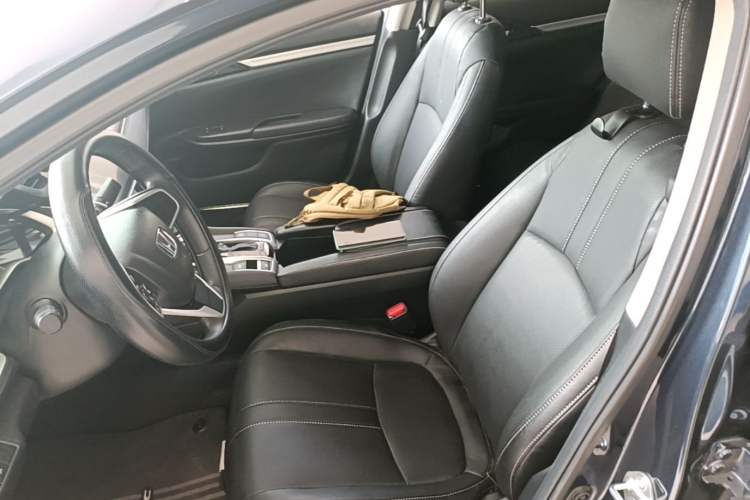 Used Honda Civic 2019 220TURBO CVT Ignition Edition China VI Emission Standard Left Front Seat