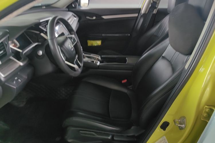 Used Honda Civic 2019 220TURBO CVT Dynamic Edition China V Left Front Seat