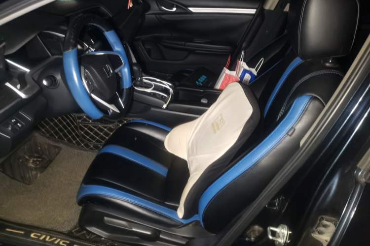 Used Honda Civic 2019 220TURBO CVT Dynamic Edition China VI Left Front Seat