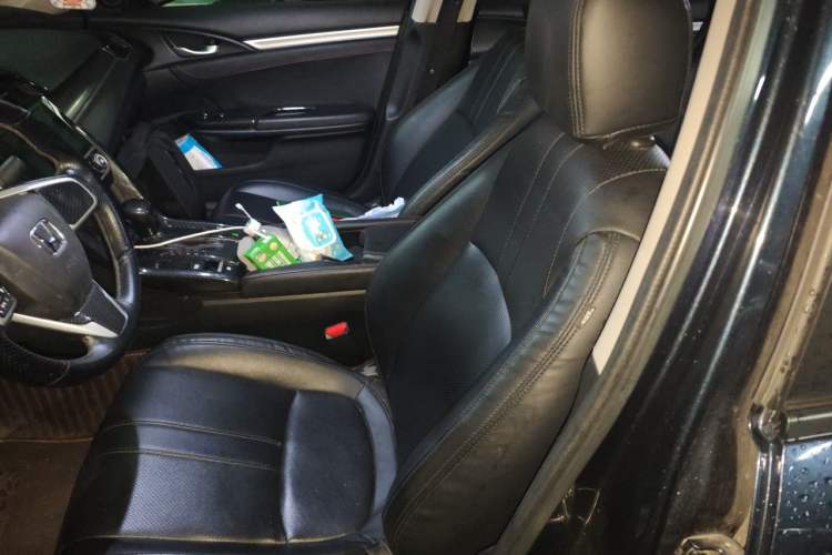 Used Honda Civic 2019 220TURBO CVT Dynamic Edition China VI Left Front Seat