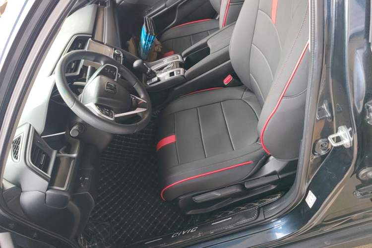 Used Honda Civic 2019 220TURBO CVT Dynamic Edition China VI Left Front Seat