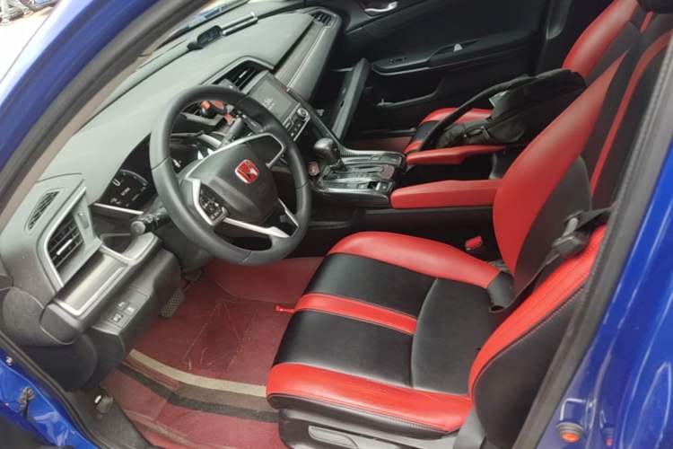 Used Honda Civic 2019 220TURBO CVT Dynamic Edition China VI Left Front Seat