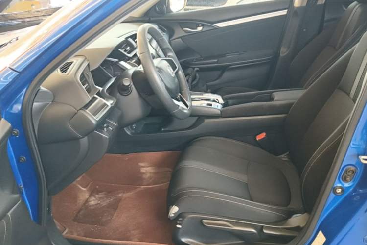 Used Honda Civic 2019 220TURBO CVT Dynamic Edition China VI Emission Standard Left Front Seat